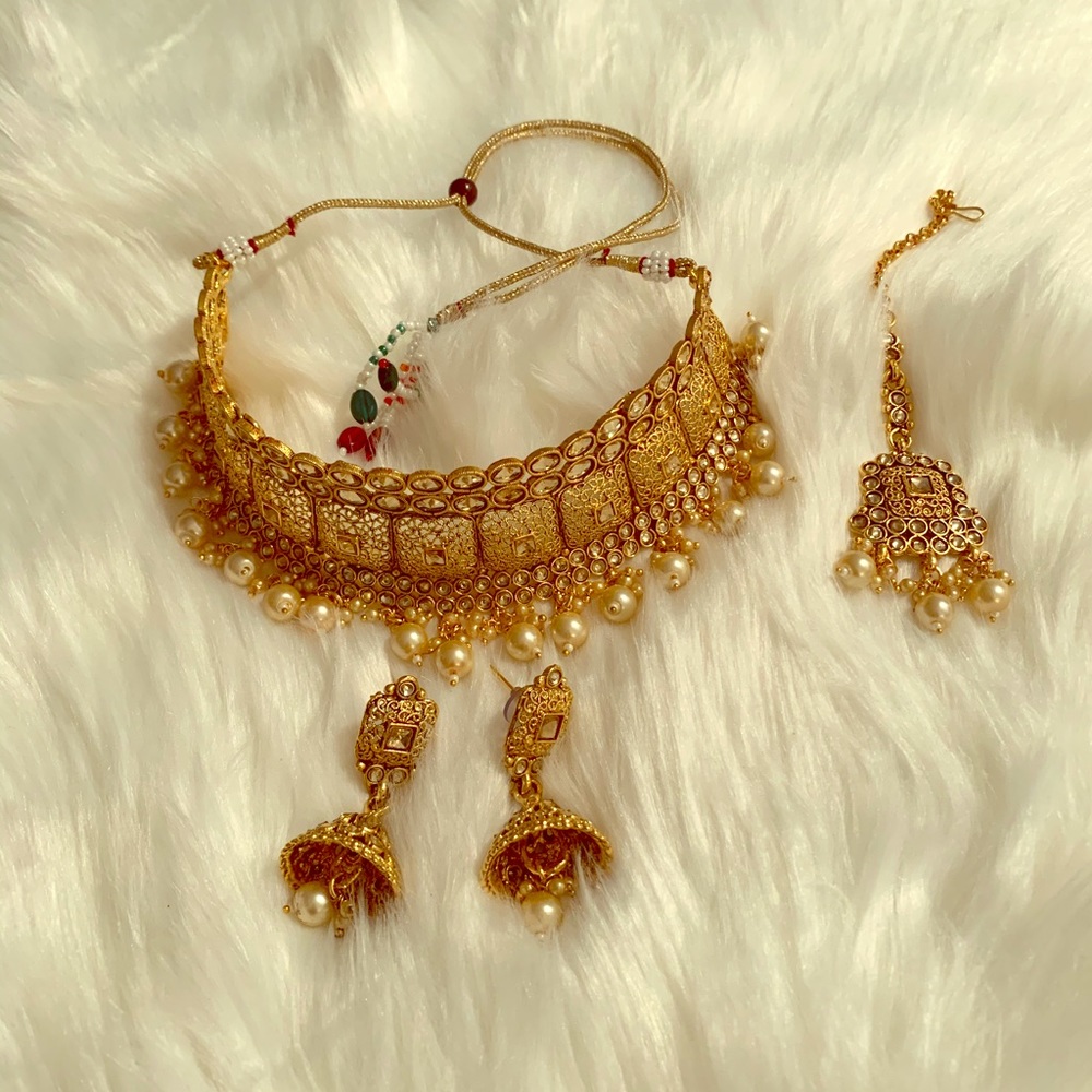 Indian necklace set